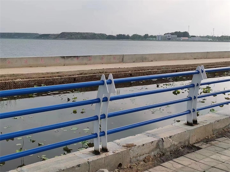 河道護欄