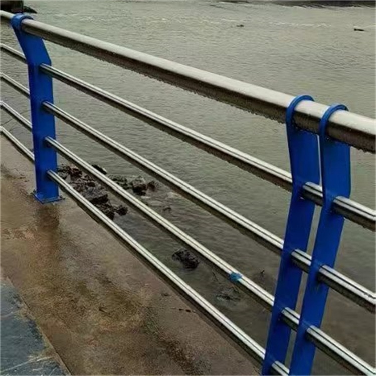 河道護欄