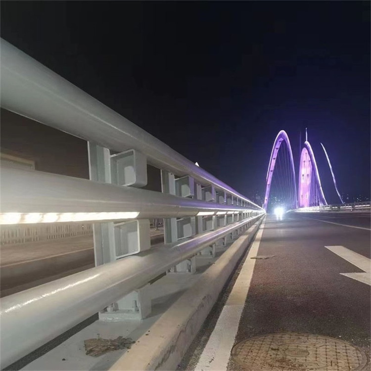 防撞護欄